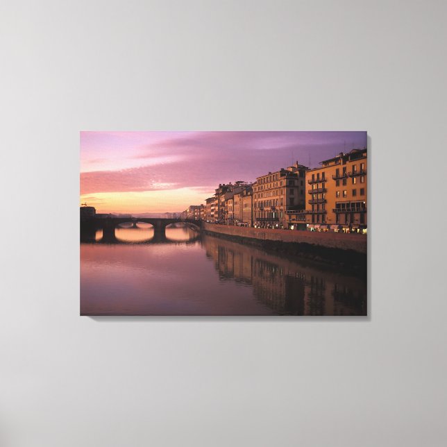 Brücken über den Arno bei Sonnenuntergang, Leinwanddruck (Vorderseite)