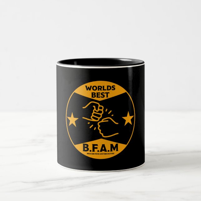 Bruder einer anderen Mutter Zweifarbige Tasse (Mittel)