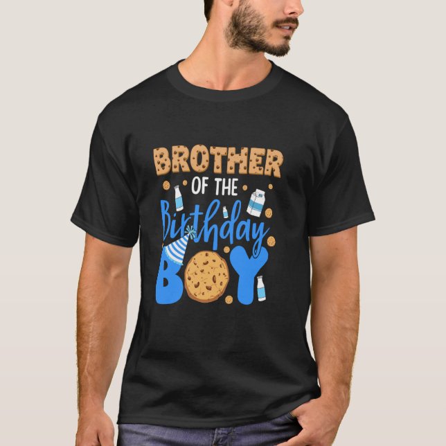 Bruder von The Birthday Boy Cookies und Milchgebur T-Shirt (Vorderseite)