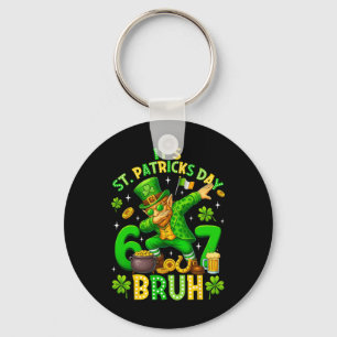 Bruh St. Patricks Day Meme Six Seven Dabbing Kobol Schlüsselanhänger