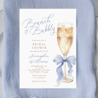 Brunch-Brautparty mit blauen Bubbly