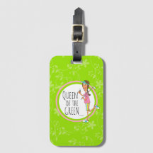 Brünette vertikale Königin des Grüns