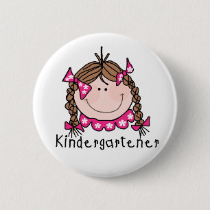 Brünetter MädchenKindergartener Button