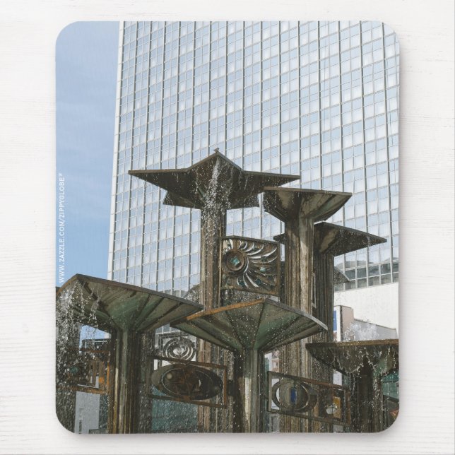 Brunnen der internationalen Freundschaft in Berlin Mousepad (Vorne)