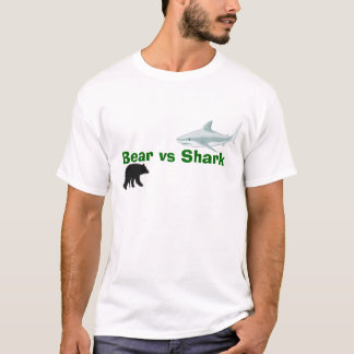 Brustbeeren gegen Haifischt-stück T-Shirt