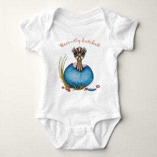 "Brüten Sie" das Baby Emu-Babykleid aus Strampler