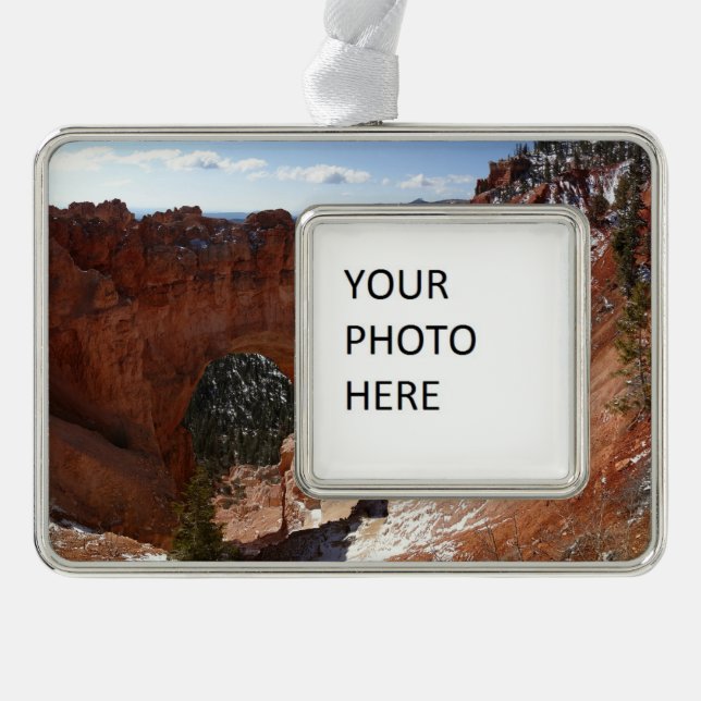 Bryce Canyon Natural Bridge Snowy Landscape Foto Rahmen-Ornament Silber (Vorderseite)