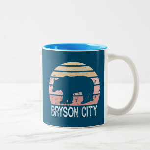 Bryson City North Carolina Retro Bear Zweifarbige Tasse