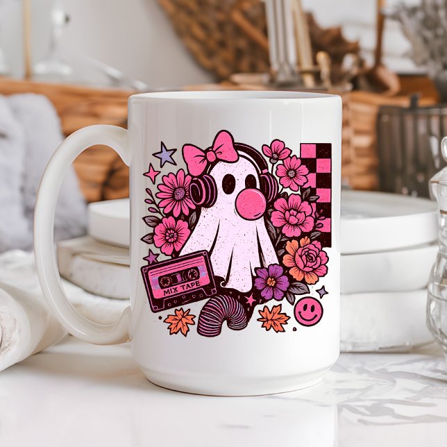 Bubblegum ästhetisches Retro Ghost Girl Halloween Kaffeetasse (This ghost girl design mixes 90s aesthetic nostalgia with playful Halloween charm.)