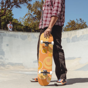Bubblegum-Blasen überall in Orange Skateboard