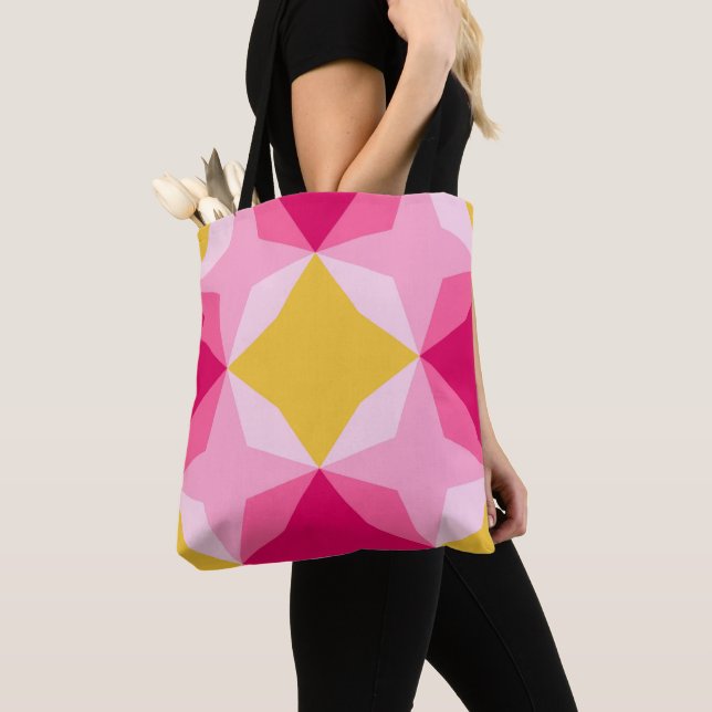 Bubblegum Diamond Motif (Von Nahem)