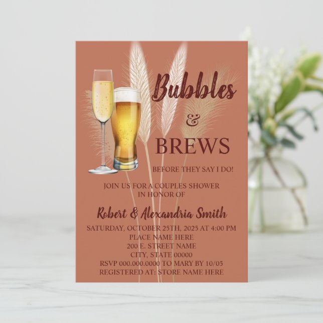 Bubbles & Brews Paare Polterabend Pampas Einladung (Stehend Vorderseite)