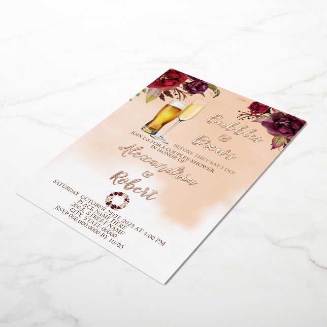 Bubbles & Brews Paare Polterabend Rose Gold Folieneinladung (Gedreht)