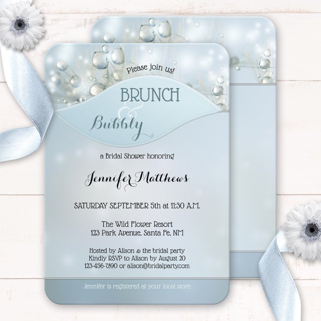 Bubbly Brunch Bridal Dusche Einladung (Bubbles and brunch bridal shower invitation featuring dandelions and light sparkles on dusty blue)