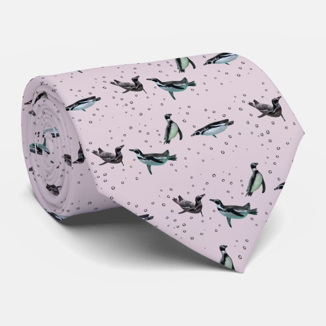 Bubbly Pinguins Krawatte (Dusty Pink) (Gerollt)