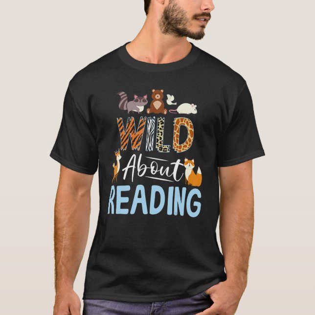 Buch über das Lesen von Designs T-Shirt (Vorderseite)