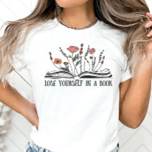 Buchen Sie liebes Shirt, verlieren Sie sich in ein