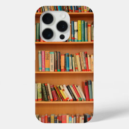 Bücher im Hintergrund der virtuellen Bibliothek iPhone 15 Pro Hülle