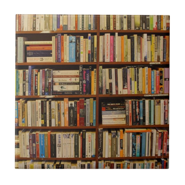 Bücher in der Bibliothek Fliese (Vorderseite)