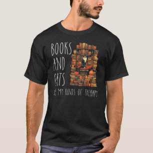 Bücher und Katzen sind meine Art von Therapie Nerd T-Shirt