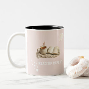 Bücherliebhaber Cozy Coffee Tasse und offenes Buch