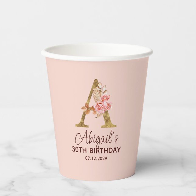 Buchstabe A Gold Monogramm Blush Rosa Rosen Pappbecher (Vorderseite)