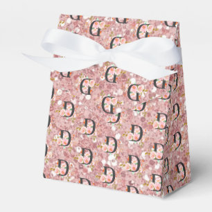 Buchstabe D Geschenkschachtel