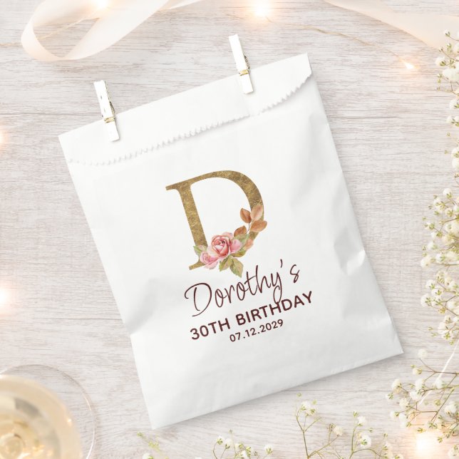Buchstabe D Gold Monogramm Blush Rosa Rosen Geschenktütchen (Ausgeschnitten)