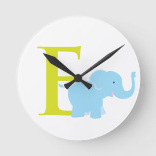 Buchstabe E Anfangszeit Runde Wanduhr