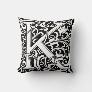 Buchstabe K Mittelalterliche Monogramm-Kunst Art N Kissen