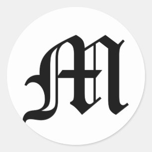 Buchstabe M Altenglischer Text auf weißem Hintergr Runder Aufkleber