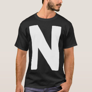 Buchstabe N groß und fett weiß T-Shirt