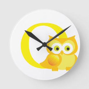 Buchstabe O Anfangslaufzeit Runde Wanduhr