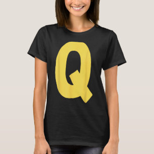 Buchstabe Q groß und fett in gelb T-Shirt