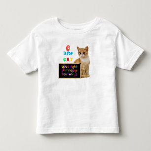 Buchstaben des Alphabets, die C buchstabieren, ist Kleinkind T-shirt