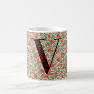 Buchstaben V, grau und rot Kaffeetasse