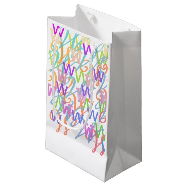 Buchstabenkonfetti "W" Kleine Geschenktüte (Vorderseite Schrägansicht)