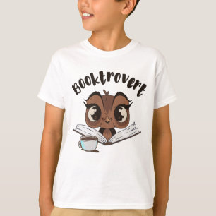 Buchtroverte Eule mit Buch und Kaffee T-Shirt