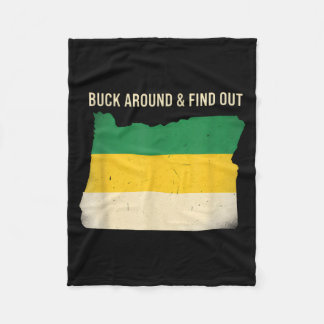 Buck Around Oregon Map Funny Wildlife Adventure Vi Fleecedecke