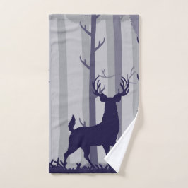 Buck Deer Foggy Forest Scene Handtuch