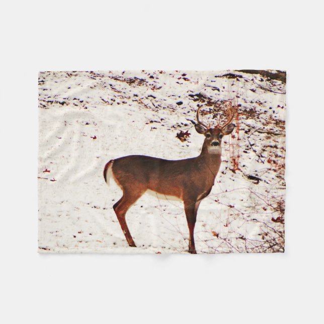 Buck Deer im Schnee Fleecedecke (Vorderseite (Horizontal))