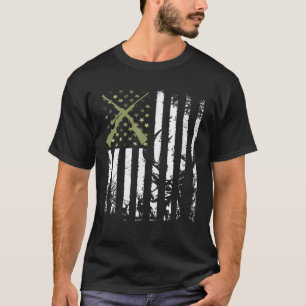 Buck Deer Junting American Camouflage USA Flag T-Shirt