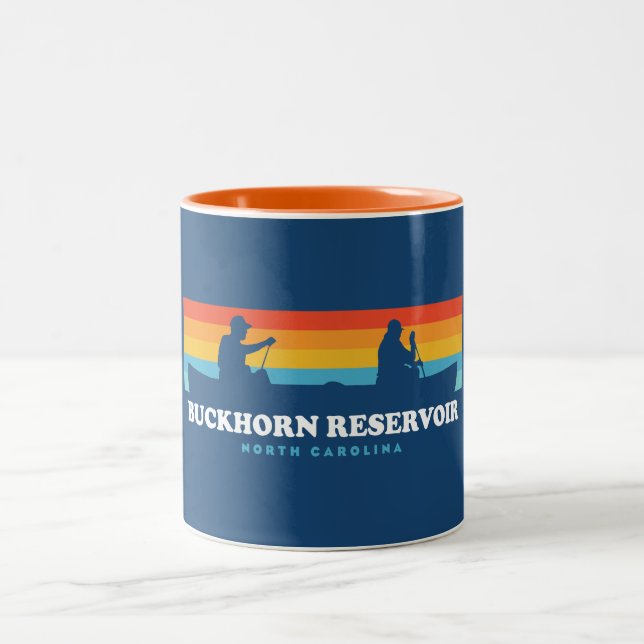 Buckhorn Reservoir North Carolina Canoe Zweifarbige Tasse (Mittel)