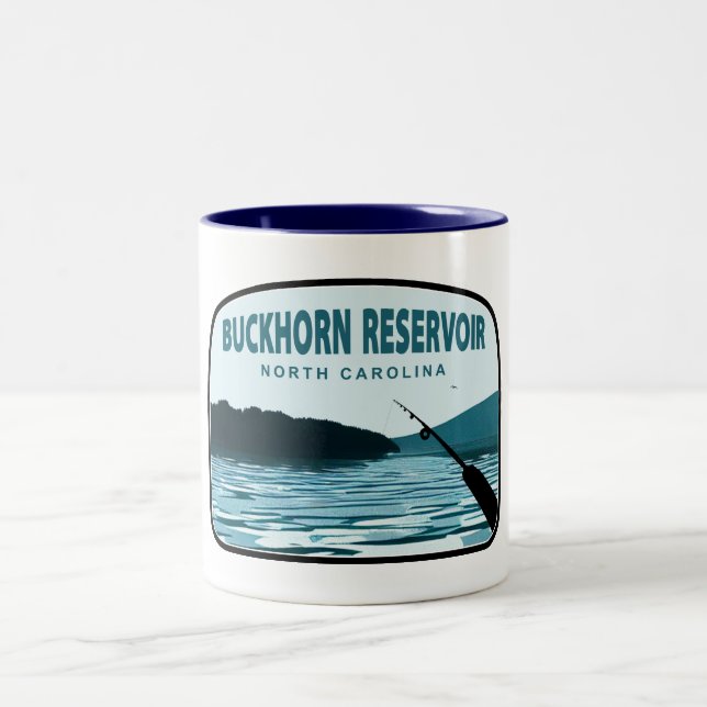 Buckhorn Reservoir North Carolina Fishing Rod Zweifarbige Tasse (Mittel)