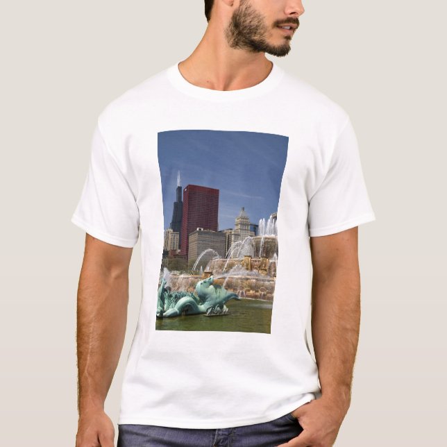 Buckingham Fountain in Grant Park T-Shirt (Vorderseite)