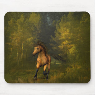Buckskin Pferd in der Wald Mousepad