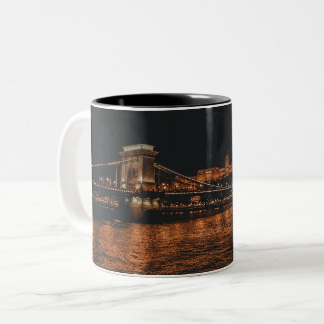 BUDAPEST NIGHT VIEW ZWEIFARBIGE TASSE (Vorderseite Links)