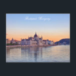 Budapest, Ungarn, Burg Buda, Stadt am Abend Postkarte<br><div class="desc">Schönes Budapest Ungarn - Buda Burg bei Dämmerung. Die Stadt ist so magisch und voller Geschichte und Schönheit.</div>