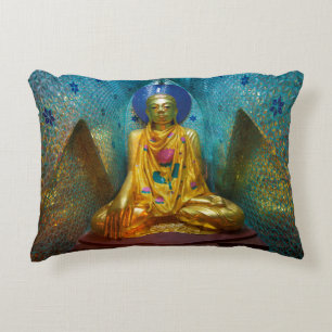 Buddha in verzierter Nische Zierkissen