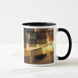 Buddhistische Gebetsfahnen im Sonnenuntergang, Tasse